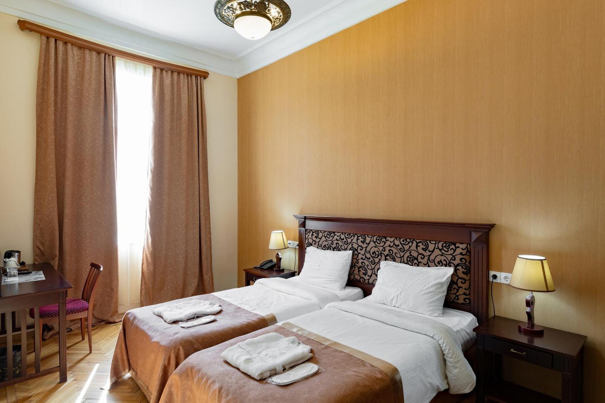 Legends Tskaltubo Spa Resort Ngoại thất bức ảnh