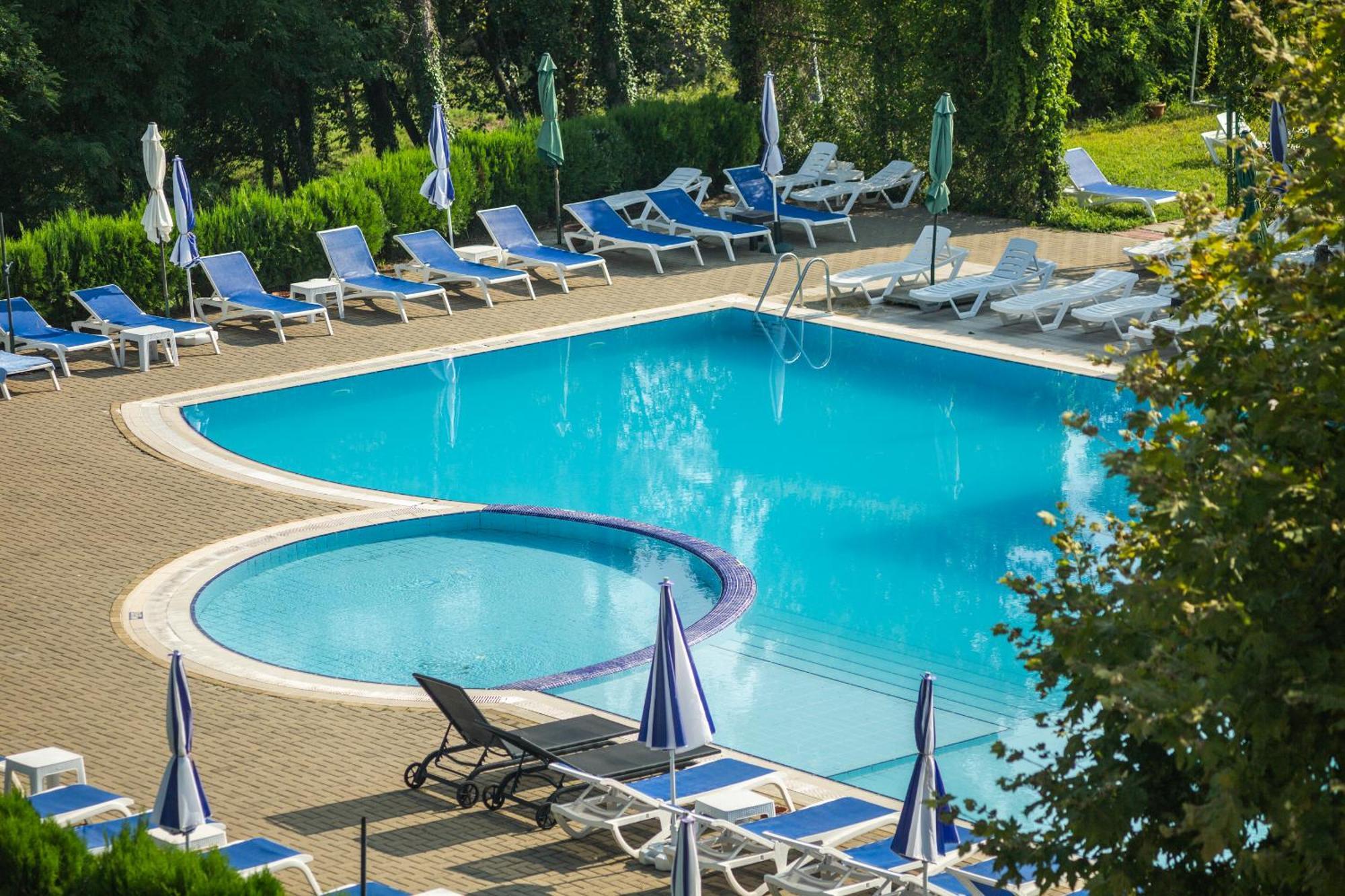 Legends Tskaltubo Spa Resort Ngoại thất bức ảnh